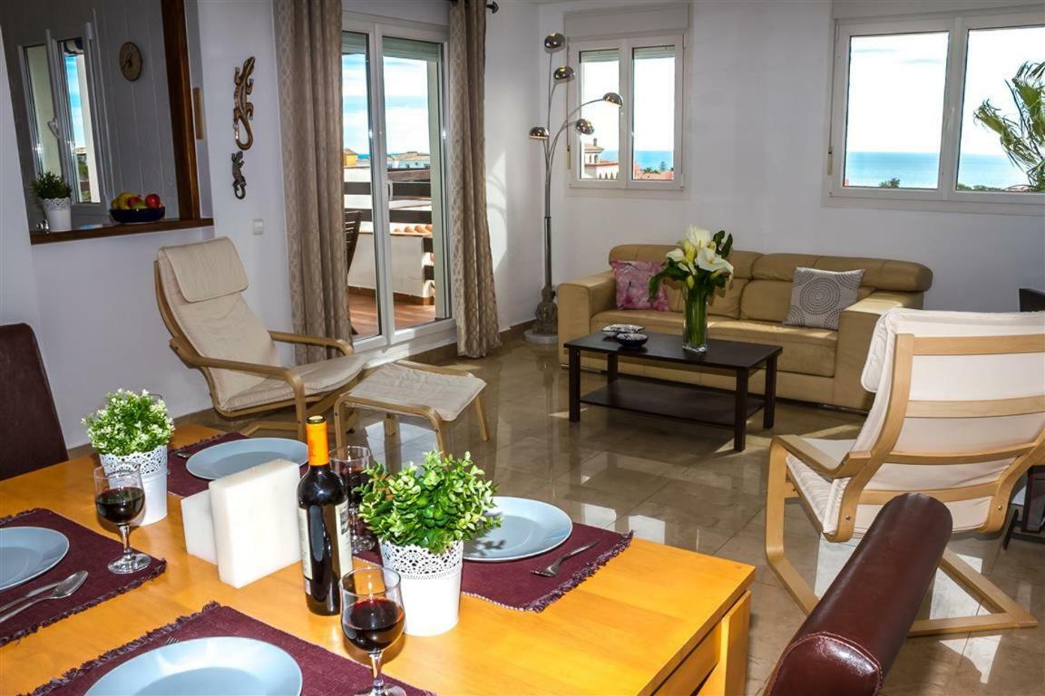 Duplex Vistas Al Mar En La Duquesa Διαμέρισμα Manilva Εξωτερικό φωτογραφία
